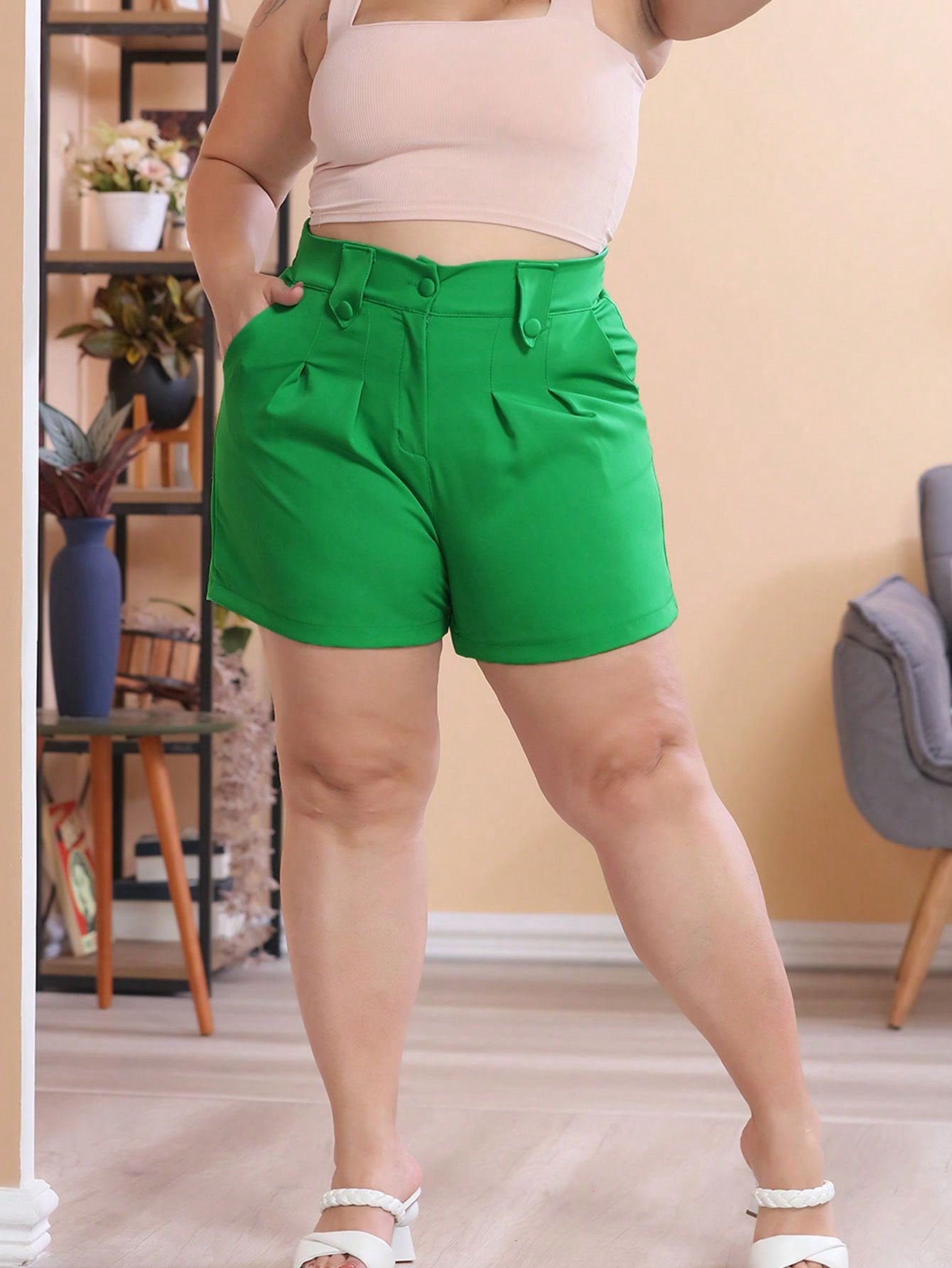 Short Feminino Alfaiataria Plus Size Élegance - Tanzille