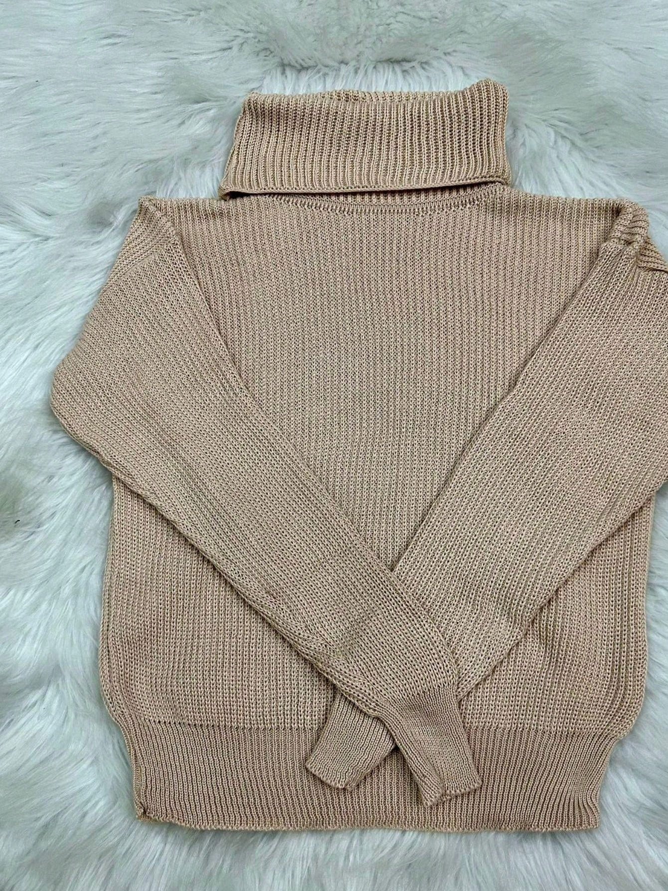 Poncho Feminino de Tricô Gola Alta Étoile - Tanzille