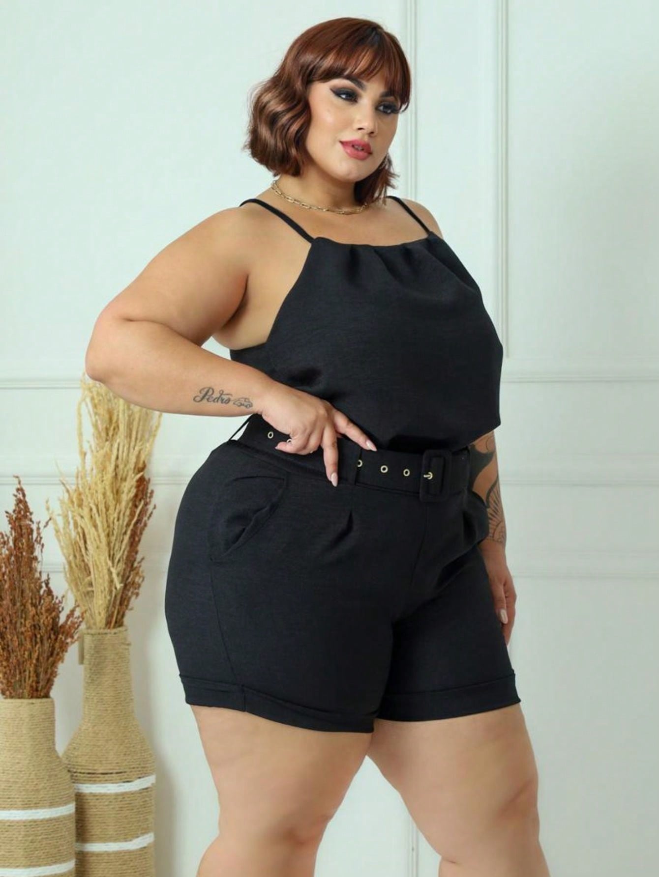 Conjunto Feminino Plus Size Costas Nuas Short com Bolso Élegance - Tanzille